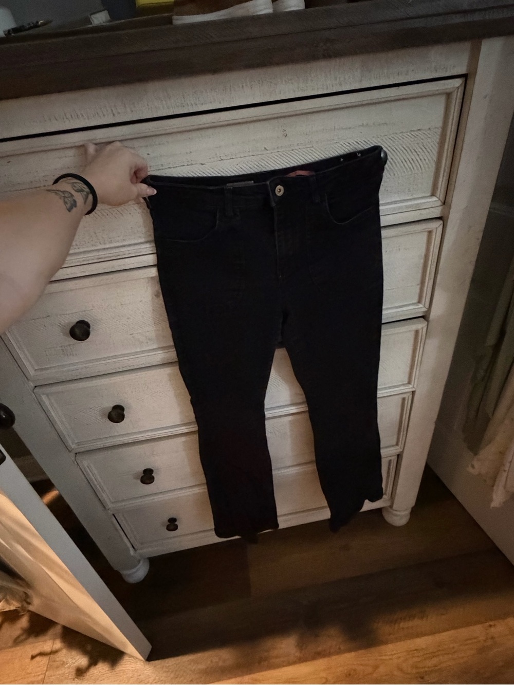 Pilcro Black Ankle Crop Stretch Jeans